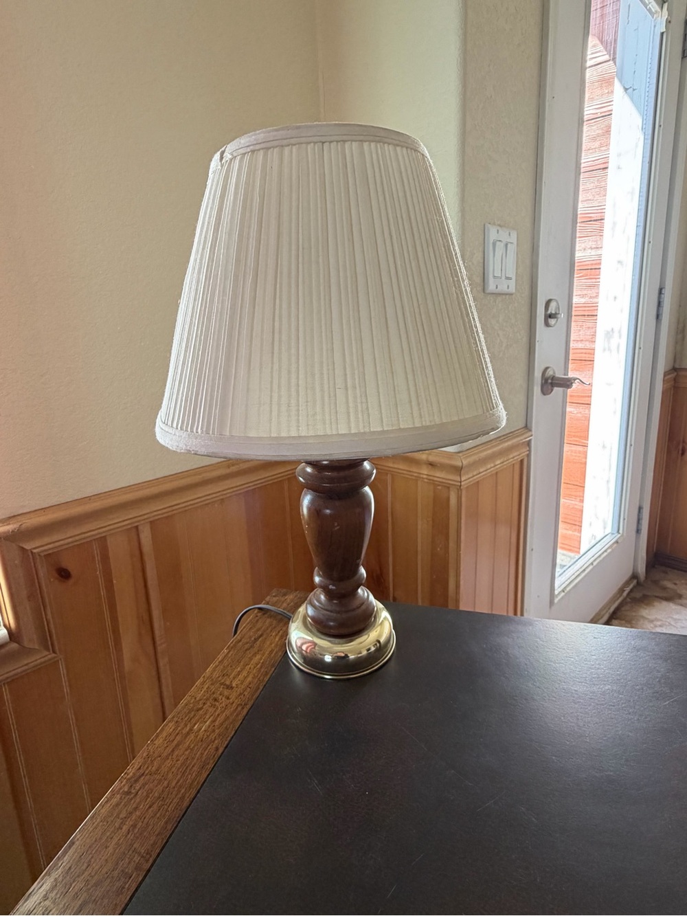 Antique Table Lamp with Wood Base